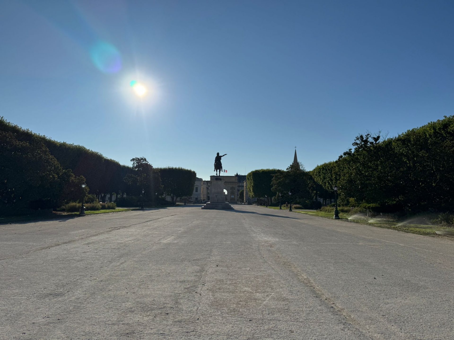 Esplanade du Peyrou statue