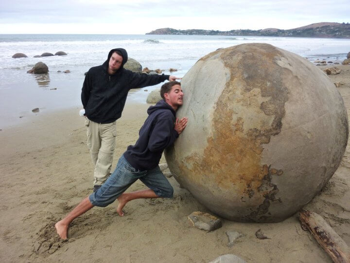 Moareki Boulders sur la plage