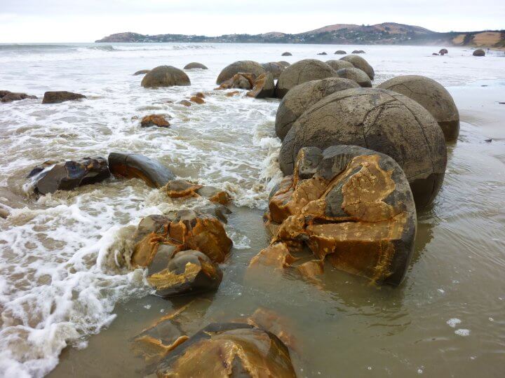 Moareki Boulders sur la plage