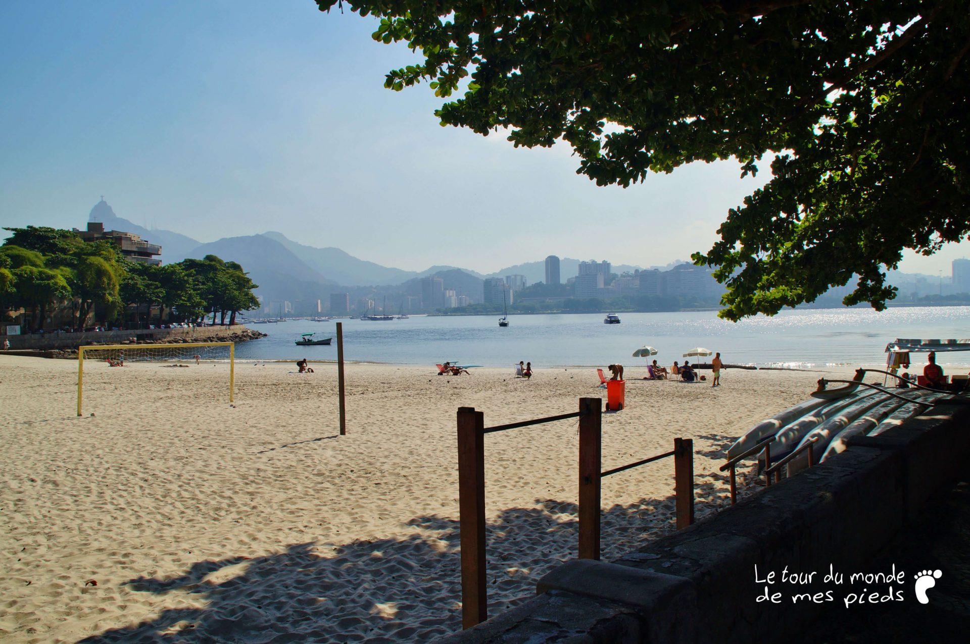 Vue sur le christ rio de janeiro plage
