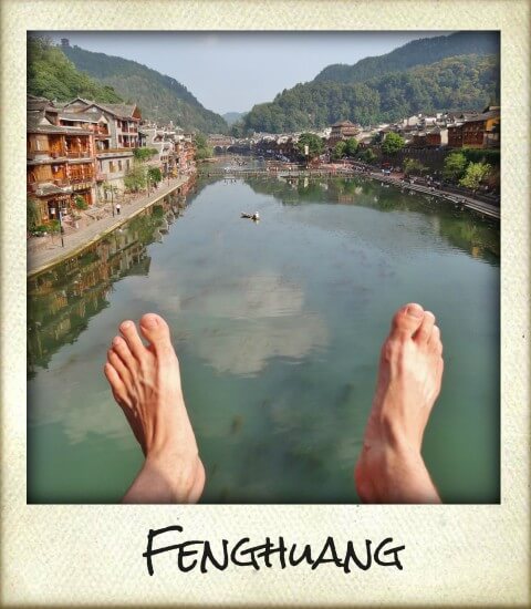 fenghuang pieds tour du monde