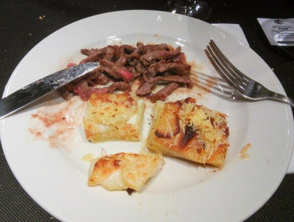 gratin dauphinois et viande frit