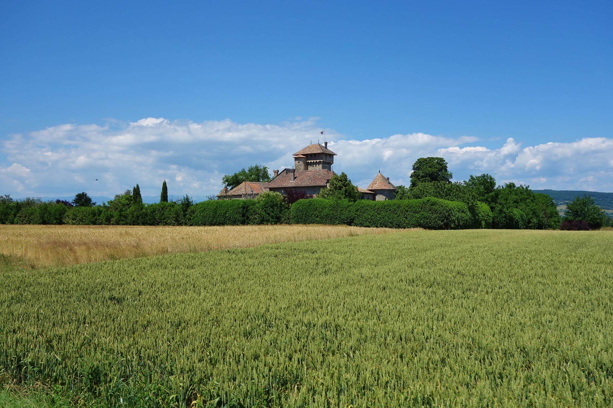 chateau avully