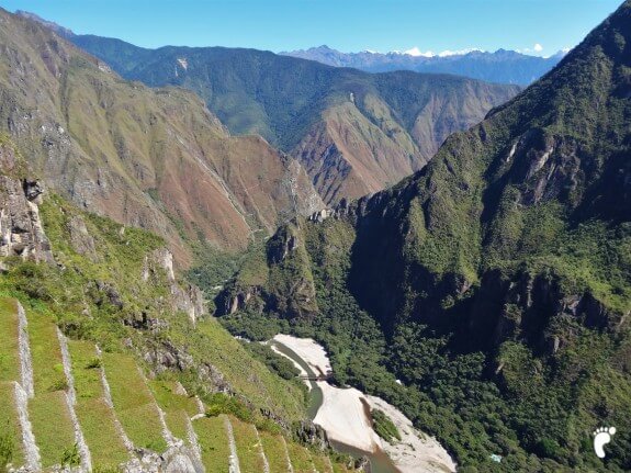sur dans le vide depuis Machu Picchu