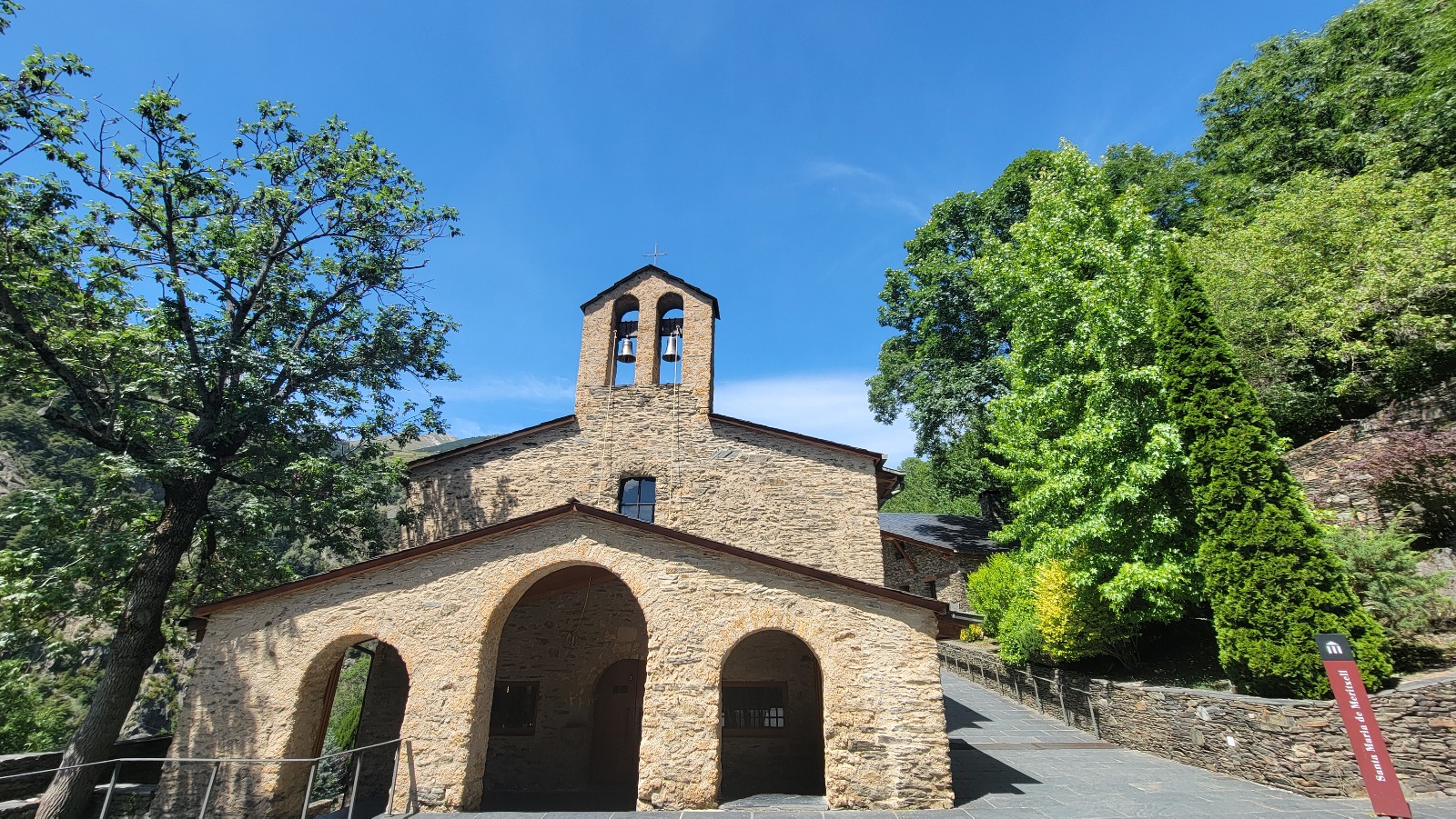 Andorre-7 Andorre église