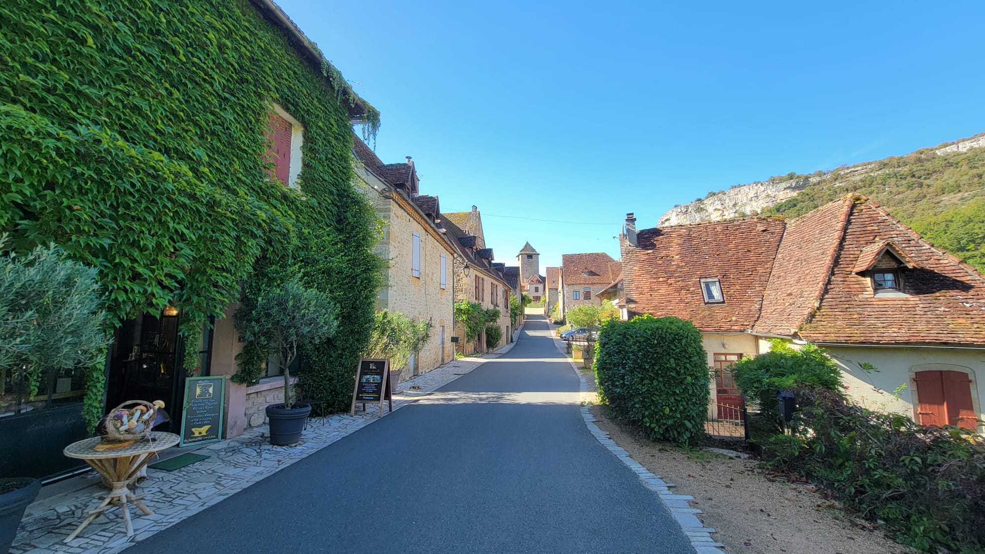 Village Autoire rue