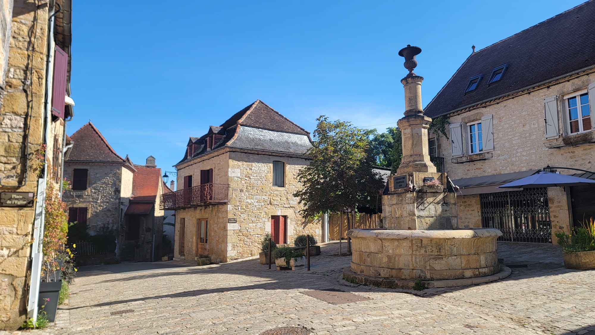 Place principale Autoire
