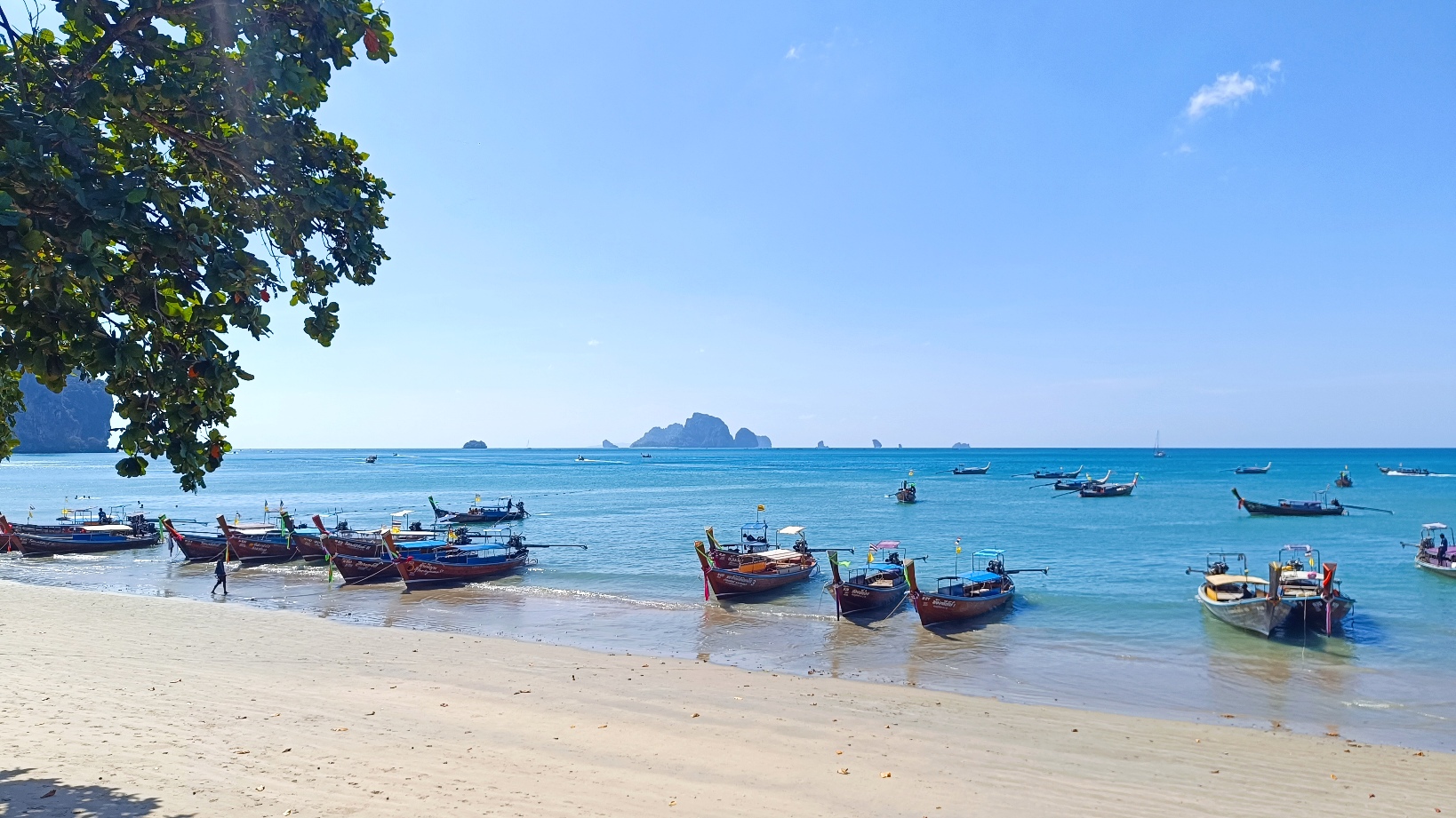 Bateau et sable à Ao Nang