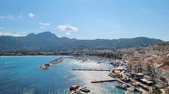 Panorama sur Calvi et la mer depuis la Citadelle 