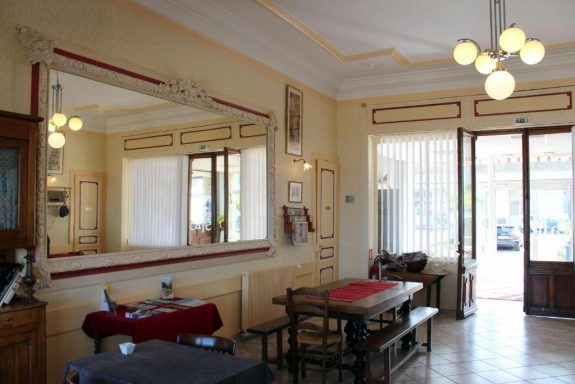 Salle de restaurant Hôtel Evian express