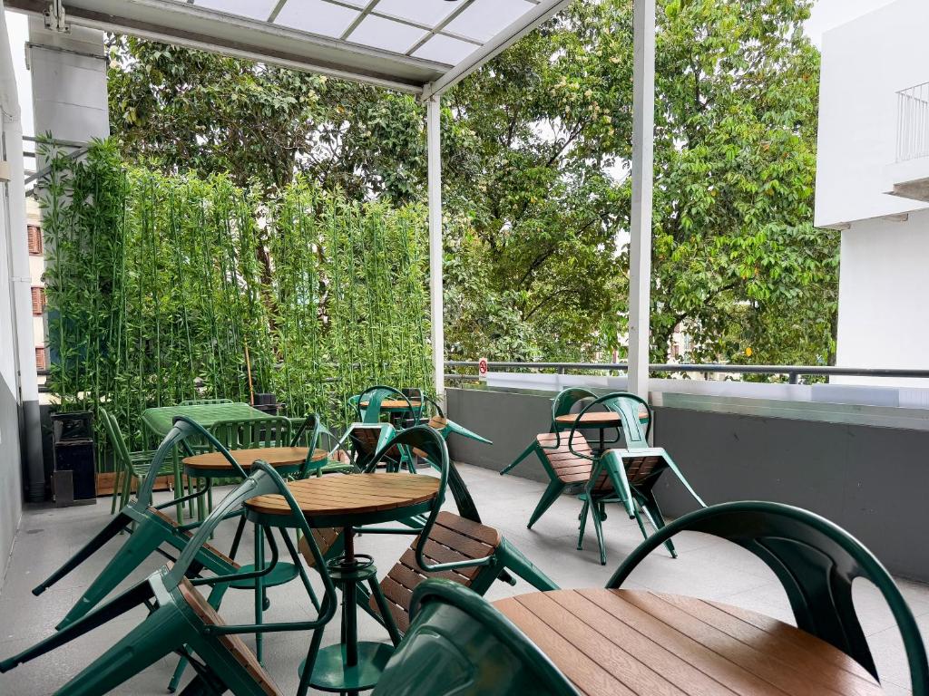 terrasse Futura Boutique Hostel