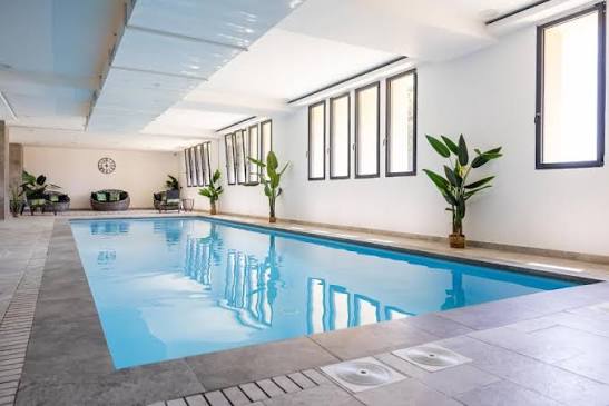 Hôtel Le Bastia piscine intérieure