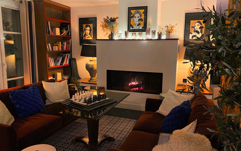 Hôtel des Gouverneurs Bastia salon cheminée