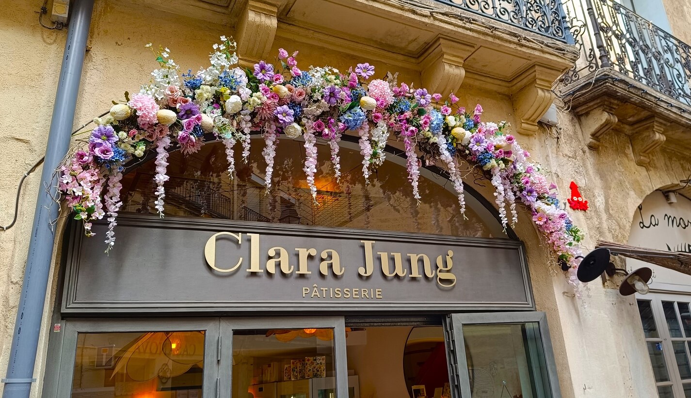 Clara Jung Devanture Pâtisserie