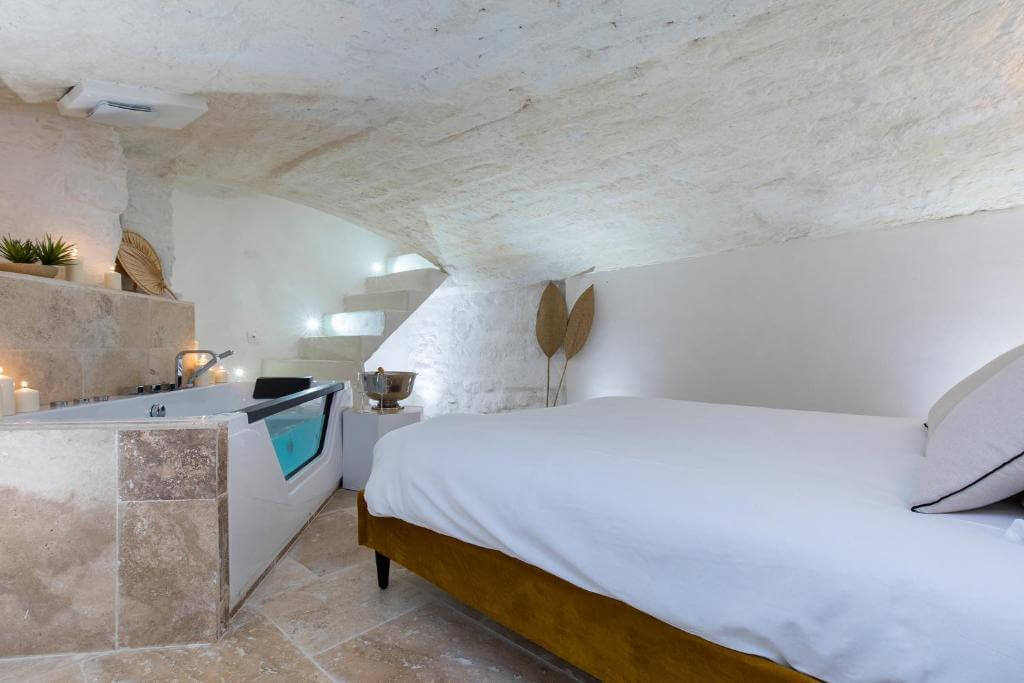 Chambre baignoire voute loge Sarah