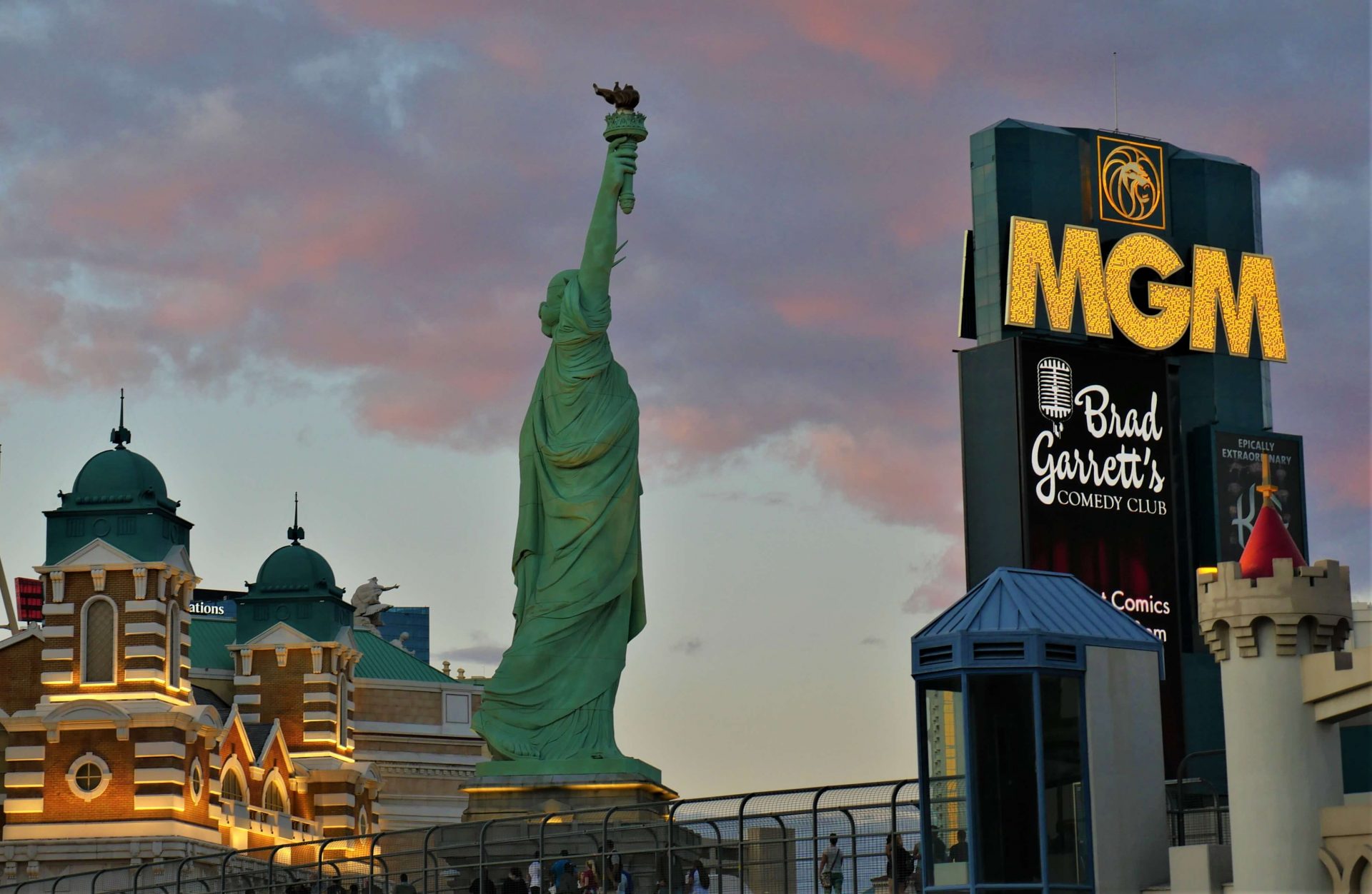 Strip Las Vegas Statue of Liberty