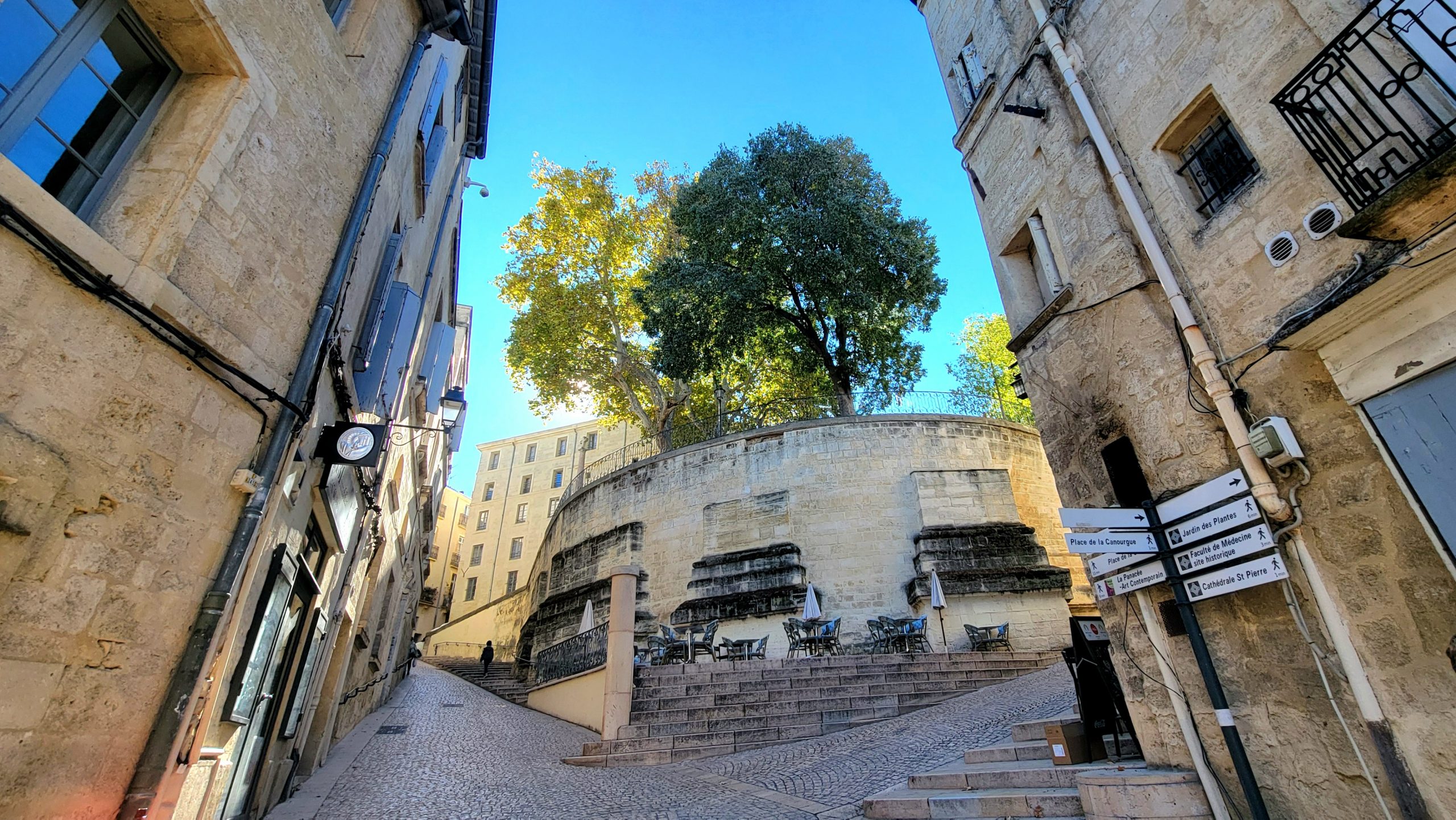 Sous la place de la Canourgue 