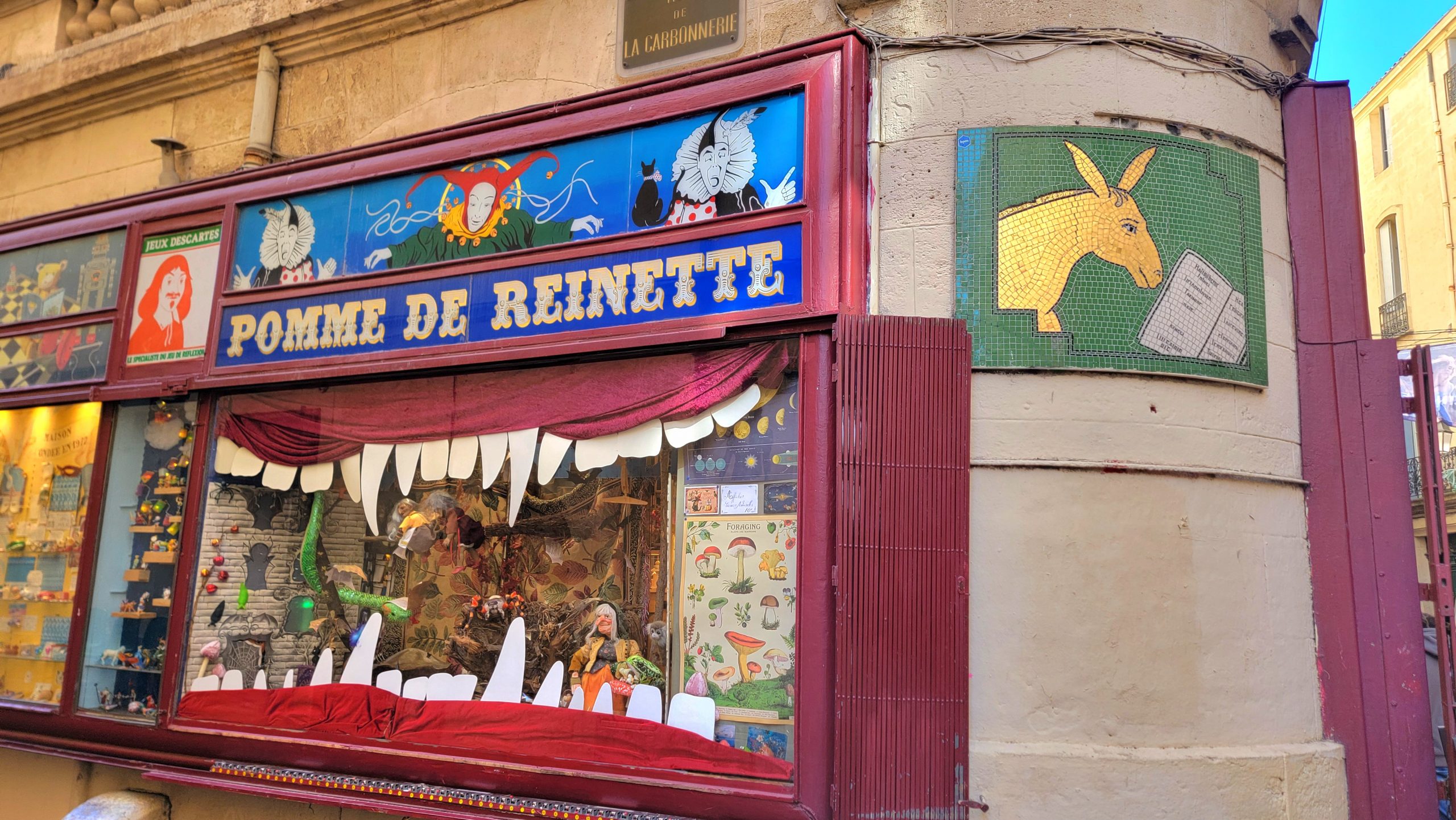 Magasin de jouets Pomme de reinette et pomme d'api 