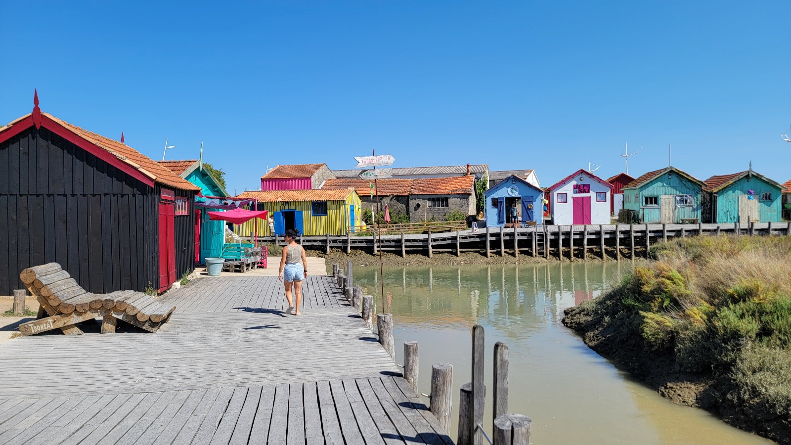 cabanes colorées ile d'oléron