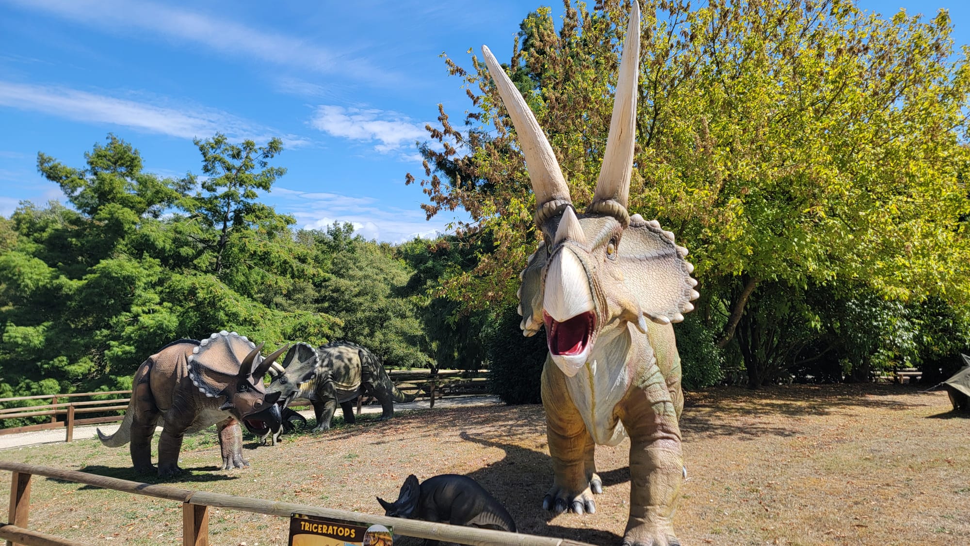 Planet Exotica reproduction de dinosaures