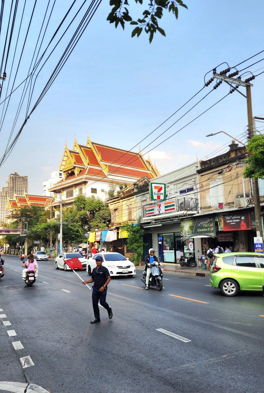 Rue Bangkok 7-Eleven