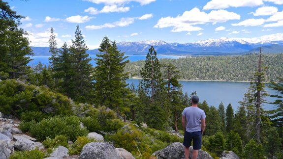 Lac Tahoe nature panorama