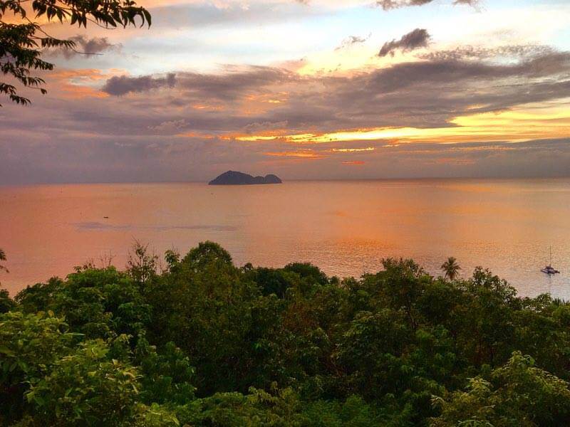 Vue Top Rock Bar