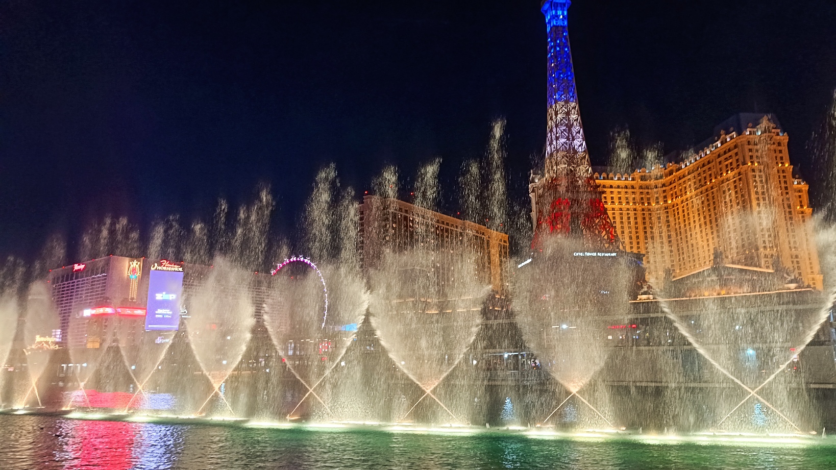 bellagio-paris-fountains
