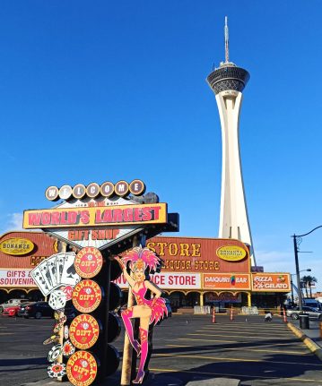 boutique-souvenirs-vegas-359x431 Boutique Souvenirs Las Vegas