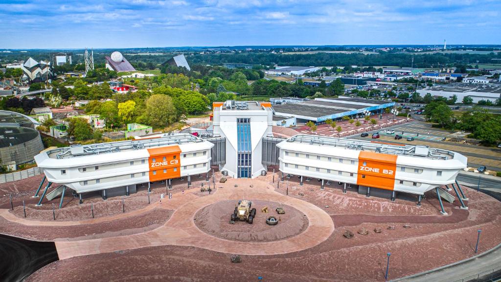 cosmos1 Quel hôtel choisir Futuroscope ?