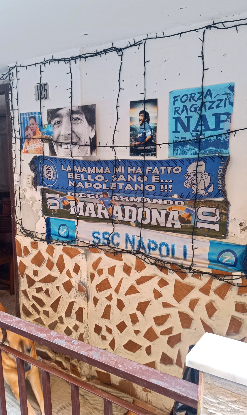 Rue supporter Maradona