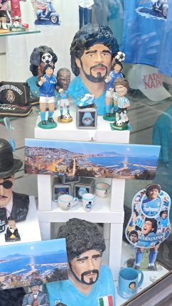 Statuettes Maradona Naples