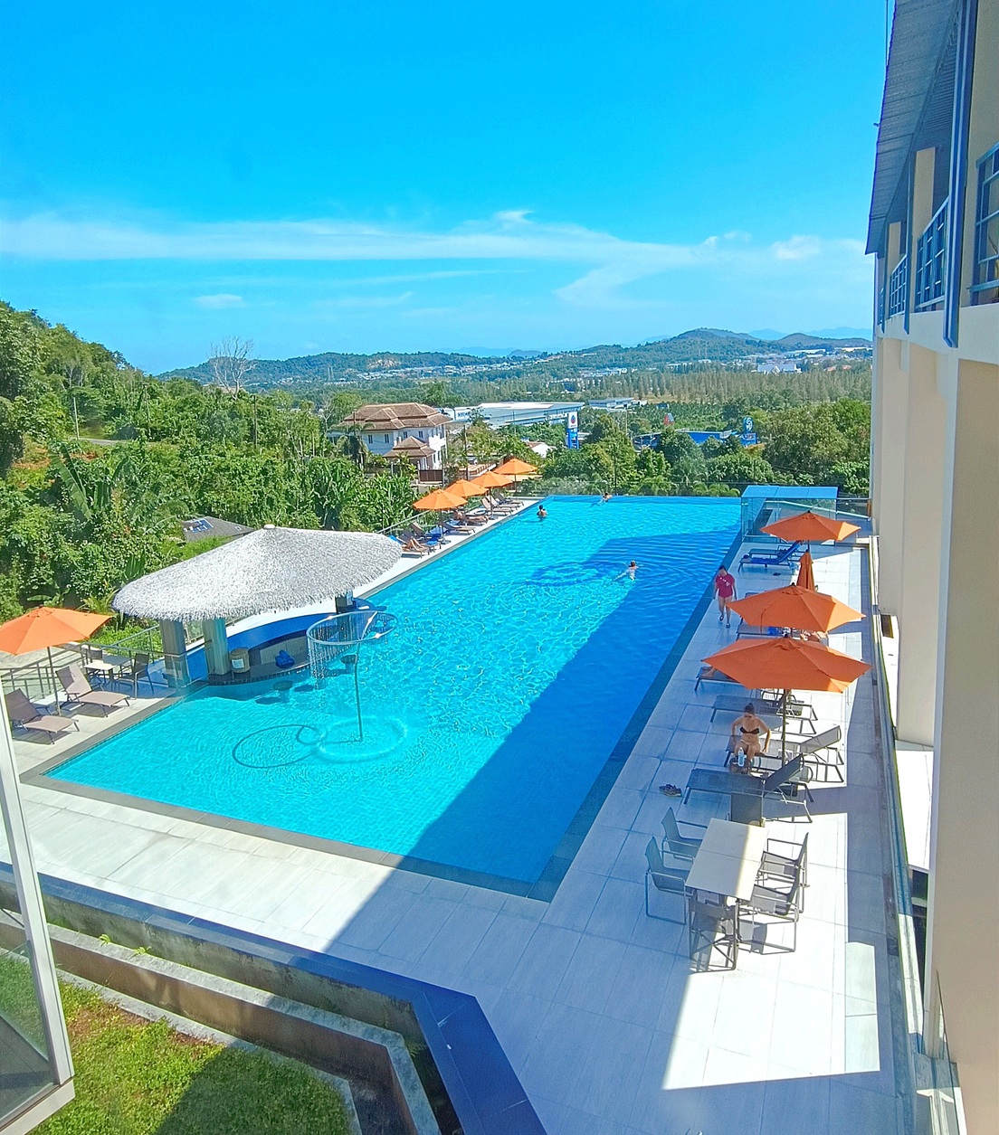 Hilltop Wellness Phuket piscine
