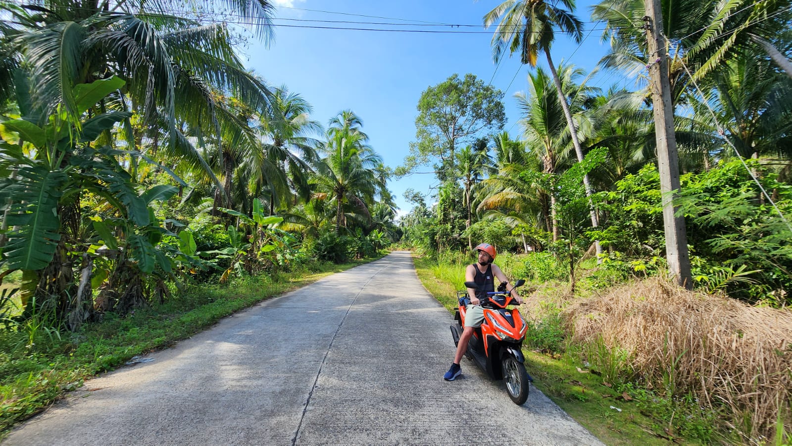 Jungle scooter Sichon Thaïlande