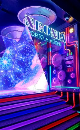 neons-porto-267x431