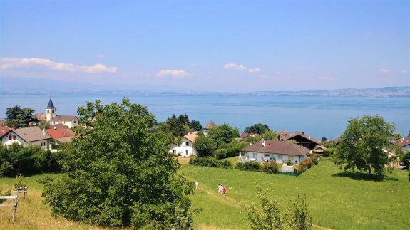 Neuvecelle Panorama Lac