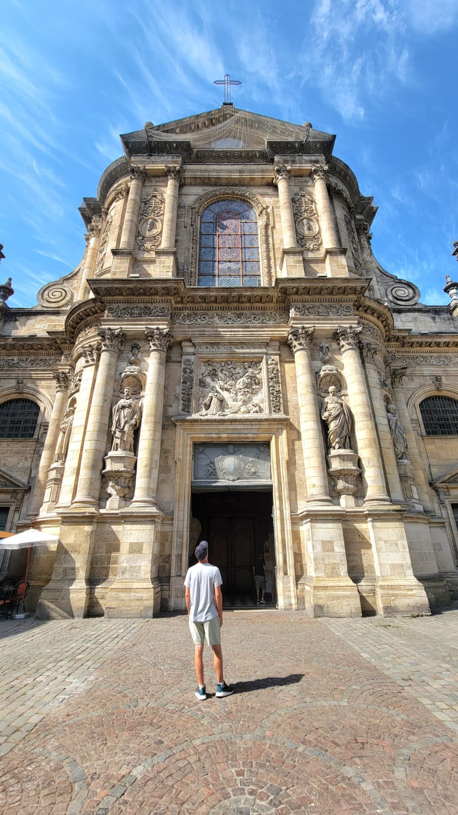 l’Église Notre-Dame de Bordeaux devanture extérieur 