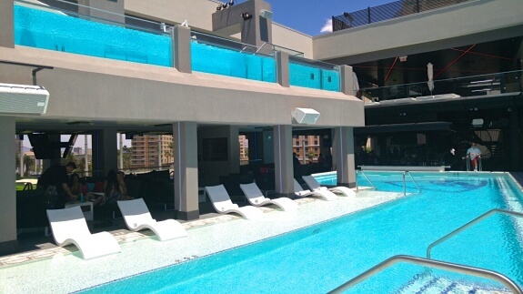 pool las vegas