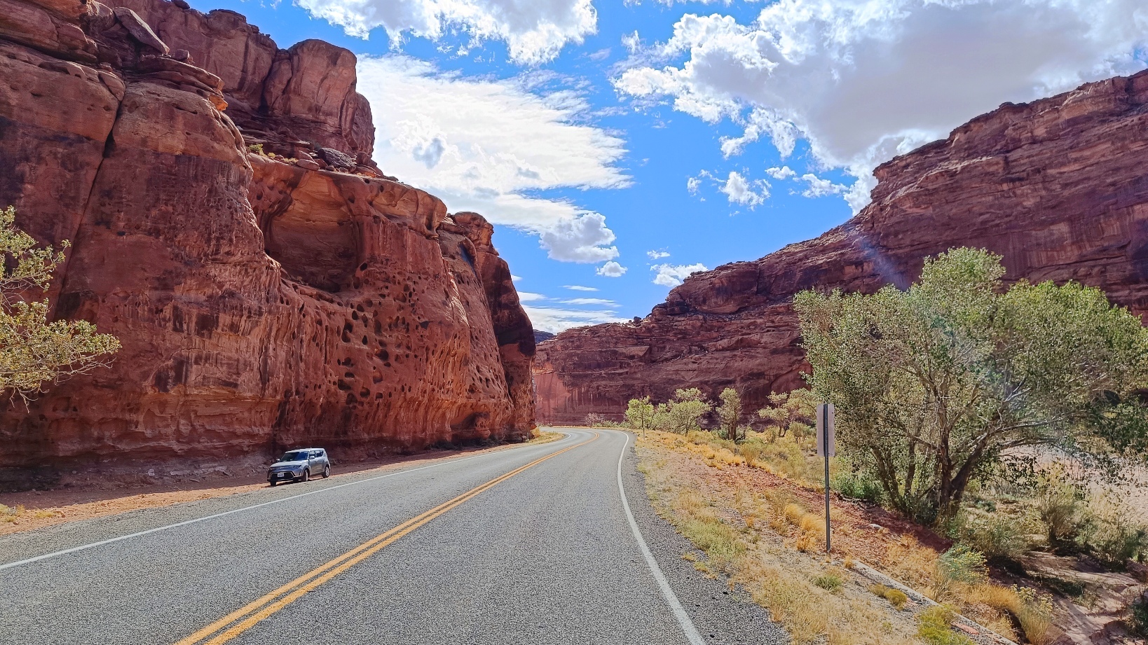 Utah State Route canyon
