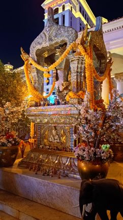 temple-hindou-vegas-242x431 Temple Hindou Las Vegas