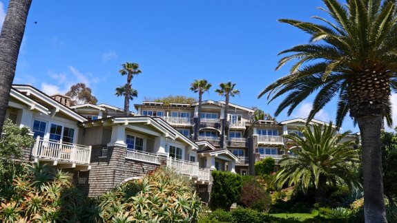 hotel treasure island park