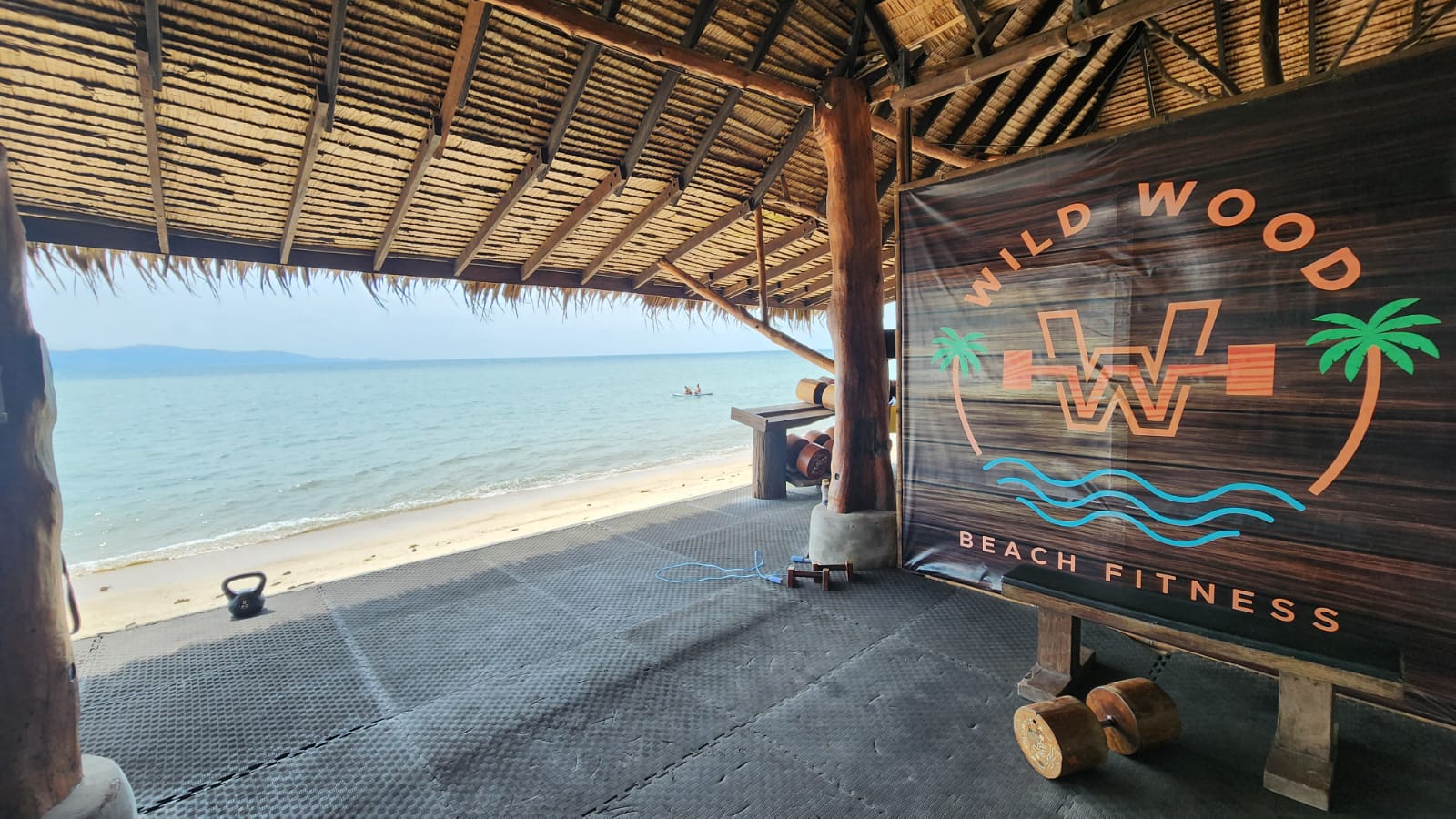 Salle de sport en plein air Wild Wood beach fitness